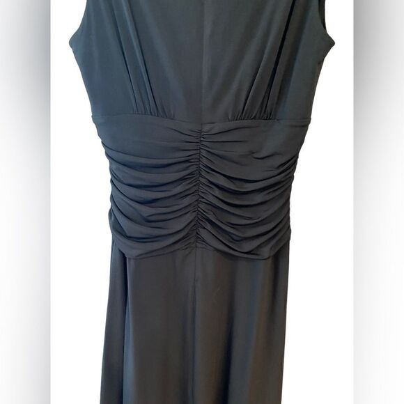 Max and Cleo NWT Sz 6 Little Black Dress Front Ruching Sleeveless Swing Skirt - Picture 4 of 8